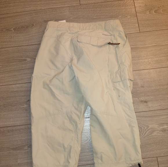 COLUMBIA packable 3/4 pants - Picture 5 of 5